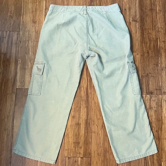 35. Levi Strauss Signature khaki cargo capri pants, Size Misses 4, 100% cotton - Picture 14 of 15